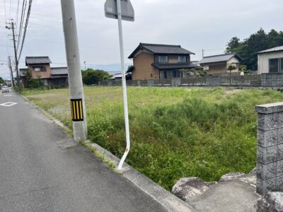 住宅用地（売地）大安町平塚 公簿155.78坪 要農地法手続 広々お土地