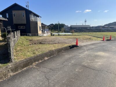 住宅用地（売地）大安町南金井 公簿161.83坪 要農地法手続 広々お土地
