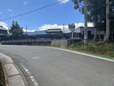 住宅用地（中古戸建）北勢町別名 公簿394.60坪 車庫有り 広々お土地